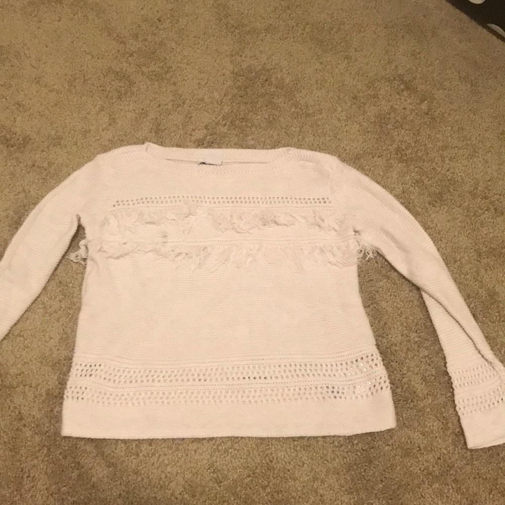 Sweater w Fringe Detail